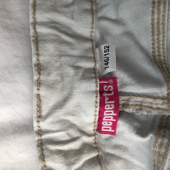 Light denim shorts - Picture 3 of 3